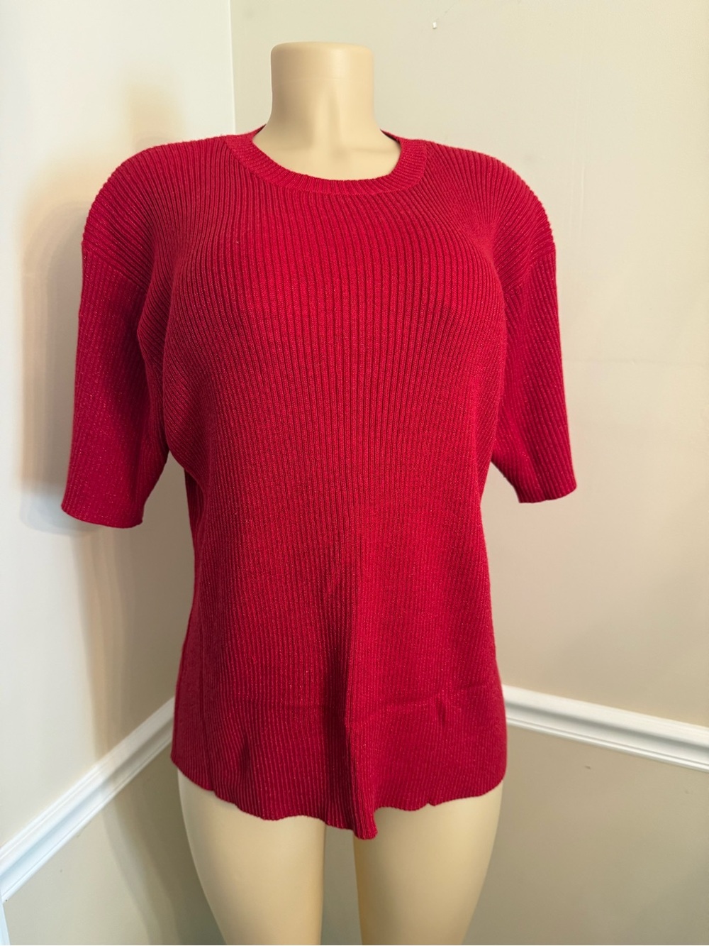 Women's Red Ribbed Crewneck Short Sleeve Sweater